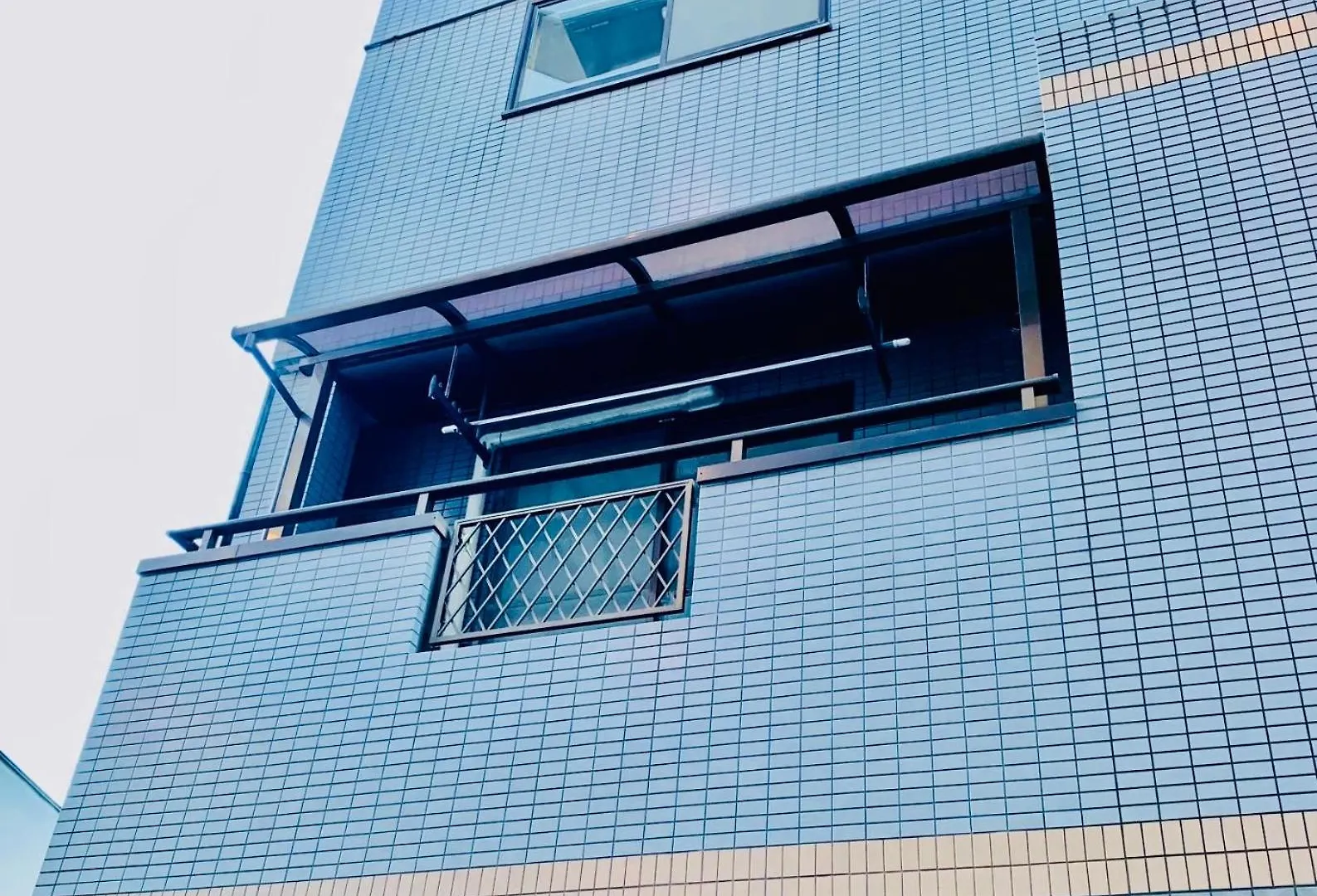 Minatoの宿-西九条駅徒歩3分1棟貸切3部屋usj5分梅田難波天王寺奈良神戸関西空港まで直通 Osaka 0*,  Japan